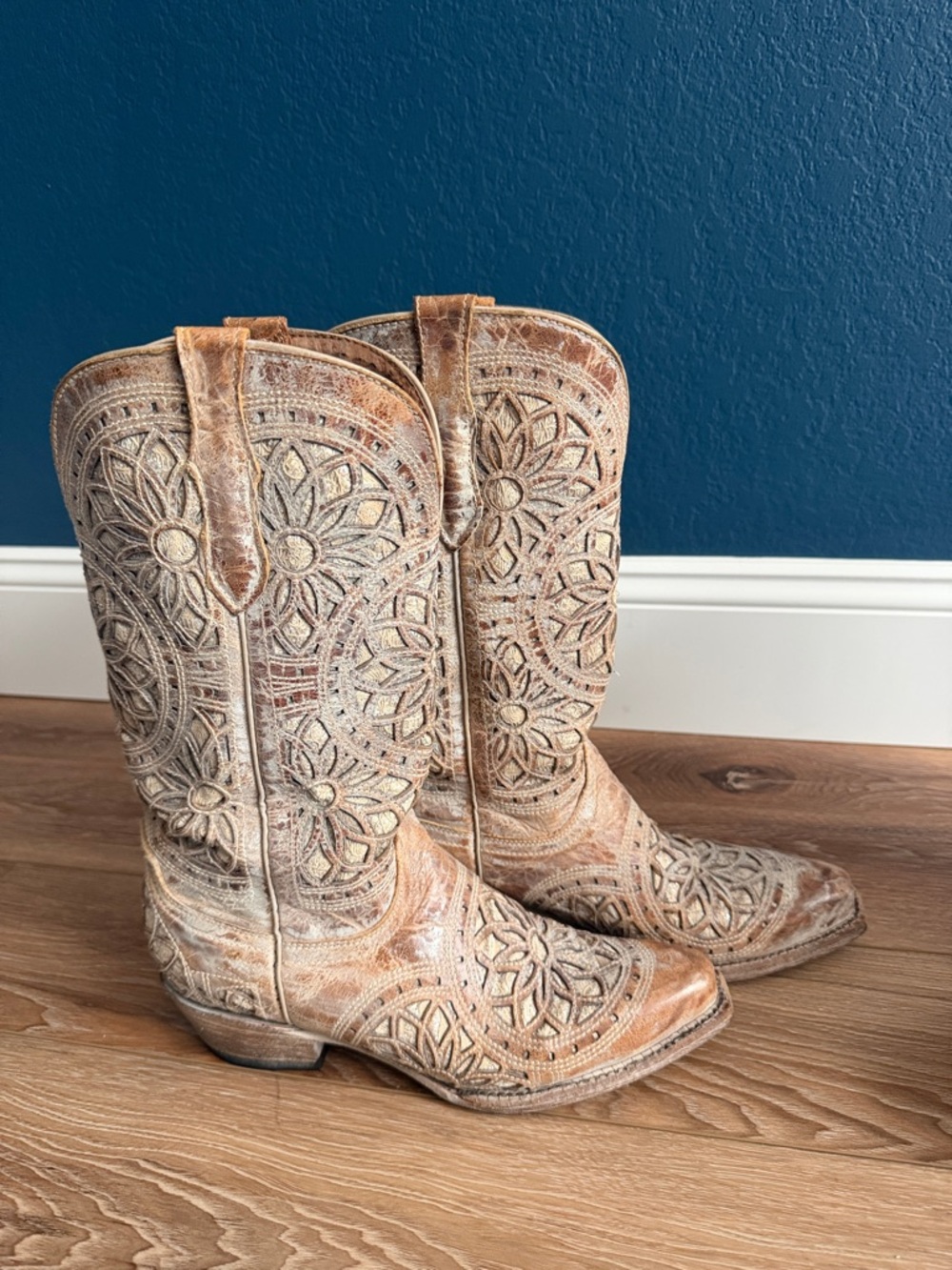 Ferrini Tan Embroidered Leather Western Heeled Boots - Picture 2 of 4
